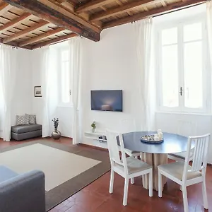 Appartement Lungaretta3, Rome